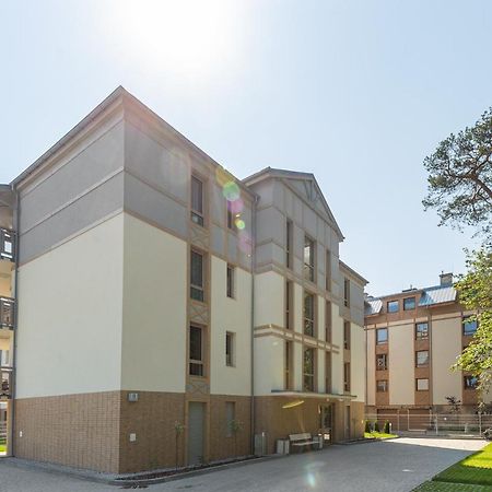 Apartament Bursztynowy Rezydencja Park Mielno  Exteriör bild