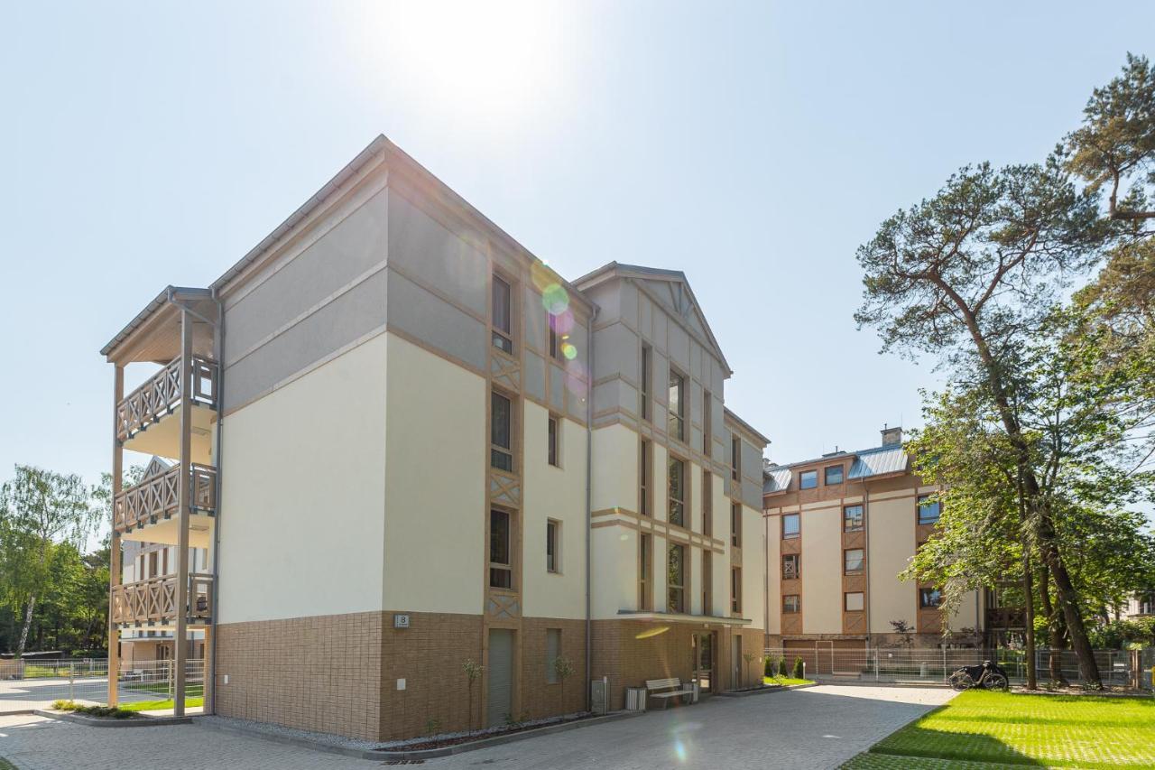 Apartament Bursztynowy Rezydencja Park Mielno  Exteriör bild